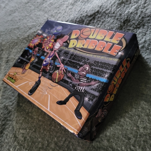 Double Dribble Basketball Card Game Strategy Family Party New Open Box ages 8+ - Picture 10 of 16